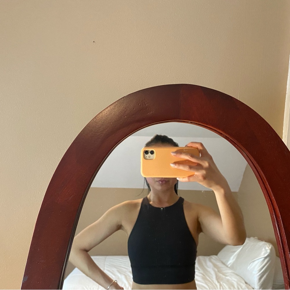 Lululemon sports bra black